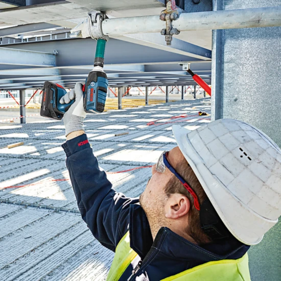 Bosch Батерия акумулаторна Li-Ion за електроинструменти 18 V, 4 Ah, ProCORE - Батерии и зарядни