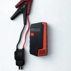 Стартиращо устройство за автомобил Jump Starter
